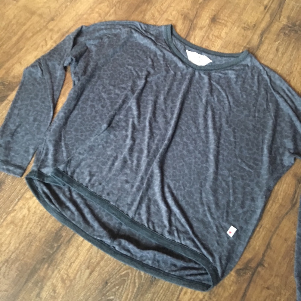 LS TEE - Picture 2 of 4